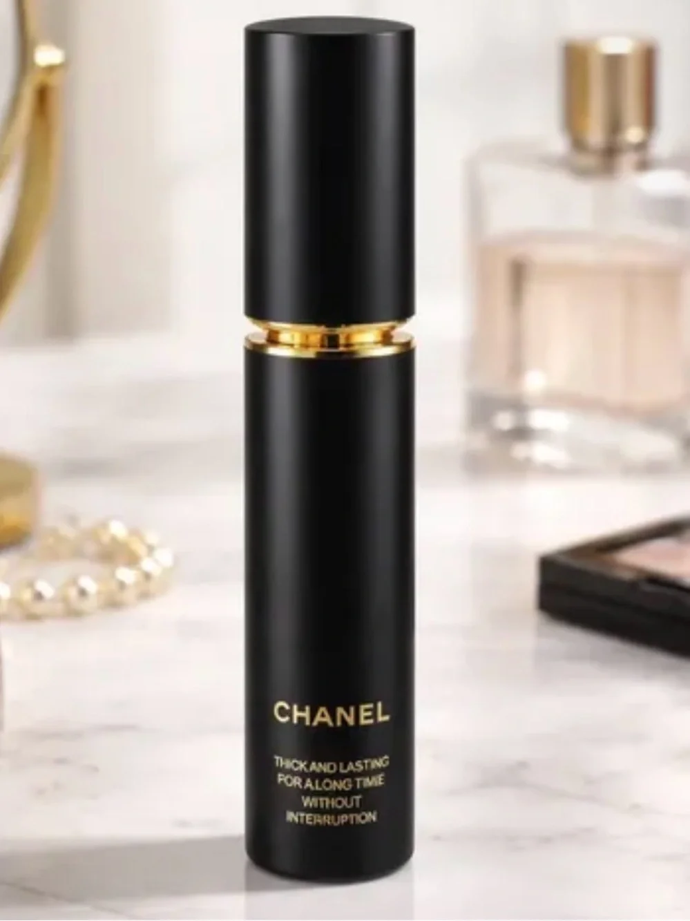 Chanel N 5 thick and lasting for a long time whiteout interruption mascara